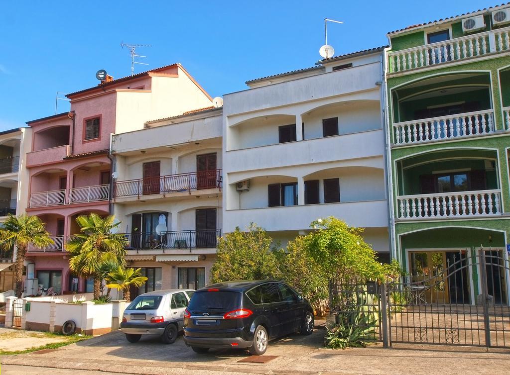 Apartments Dubravka 1315 Врсар Экстерьер фото