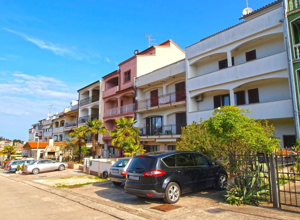 Apartments Dubravka 1315 Врсар Экстерьер фото